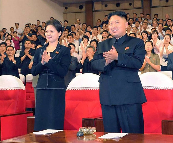 Gu thoi trang thanh lich cua phu nhan chu tich Kim Jong Un