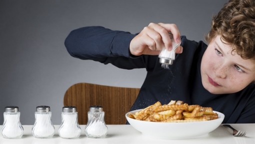 Ăn mặn khiến bạn đói chứ không khát nước?