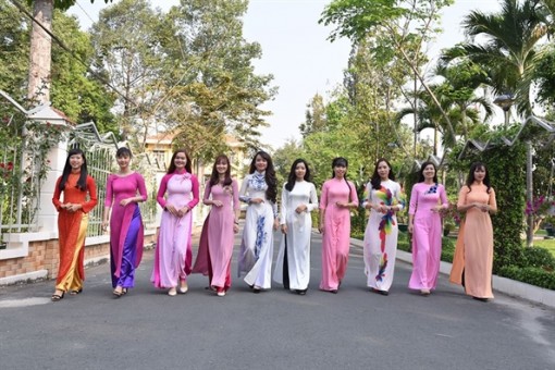 Huyện Củ Chi: Áo dài lan tỏa trong cuộc sống