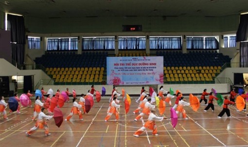 Phụ nữ quận 4 năng động, khỏe đẹp