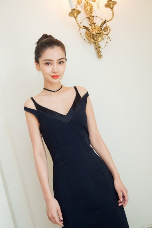 Sức hút từ phong cách tươi trẻ của Angela Baby