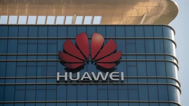 Huawei khoi kien chinh phu My