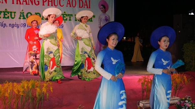 Quan Go Vap: Tiep tuc lan toa ve dep ao dai