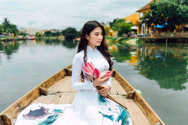 Hon 4000 tac pham du thi 'Anh dep Ao dai online'