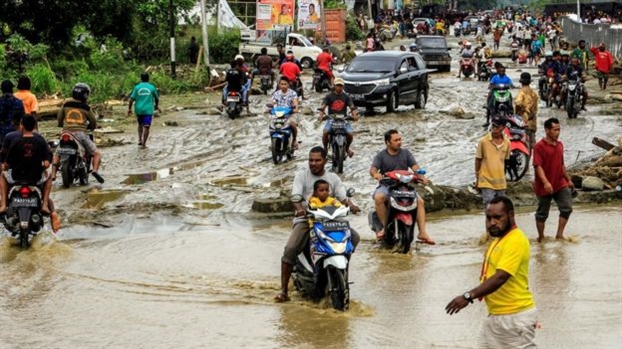 Lu quet o Indonesia, hon 70 nguoi thiet mang