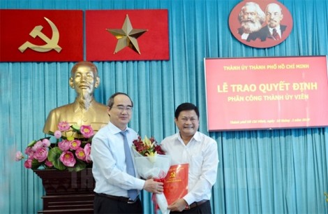 Ông Huỳnh Cách Mạng giữ chức Phó trưởng ban Thường trực Ban Tổ chức Thành ủy TP.HCM