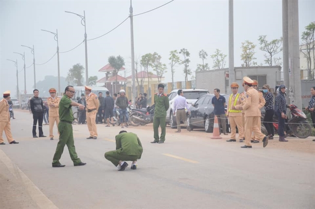 Vu 7 nguoi chet khi dua tang: o to tang toc 78km/h truoc luc lao vao doan nguoi