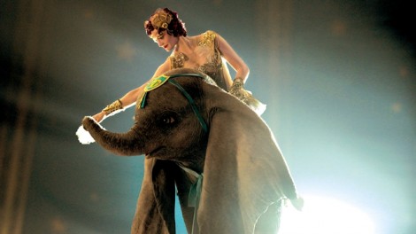 Tuổi thơ ùa về với 'Dumbo: Chú voi biết bay'