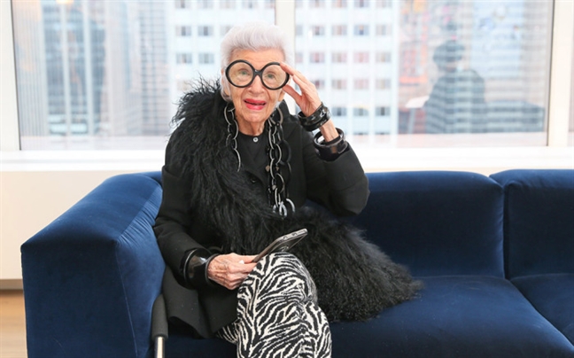 Iris Apfel: Nghi minh tre, ban se tre