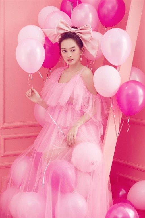 Kaity Nguyễn phải lòng mốt đầm hồng ngọt ngào