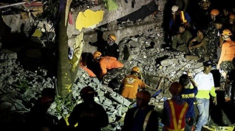 Philippines nỗ lực tìm kiếm nạn nhân bị chôn vùi sau trận động đất gần Manila