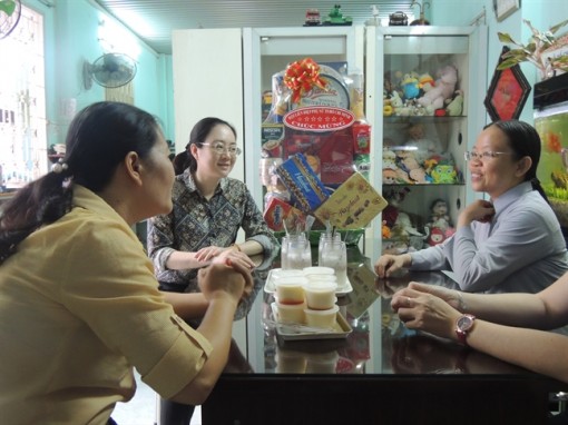 Hội LHPN TP.HCM thăm và chúc mừng các dòng tu nữ dịp Lễ Phục sinh