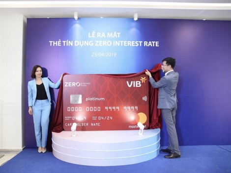 Lần đầu tiên tại Việt Nam, thẻ tín dụng miễn lãi trọn đời