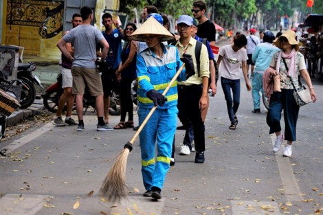 Có những người không biết đến nghỉ lễ ở Hà Nội