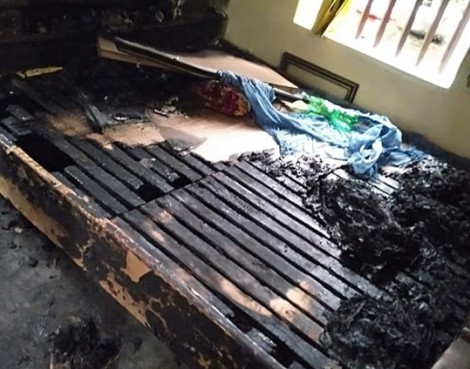 Hà Nam: Con gái tẩm xăng đốt mẹ ruột trong đêm