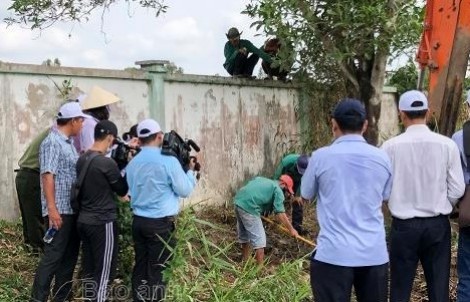 Vụ 300 xác thai nhi lẫn trong rác: Phòng Kỹ thuật hình sự Công an tỉnh Cà Mau vào cuộc