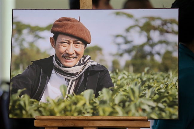 Dong nghiep dua tien nghe si Le Binh lan cuoi