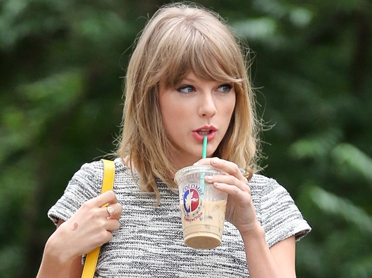 10 bí mạt thu vi ve che do an kieng của Taylor Swift