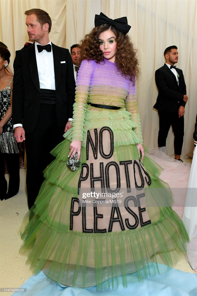 'Do mat' tim trang phuc dep tai Met Gala 2019