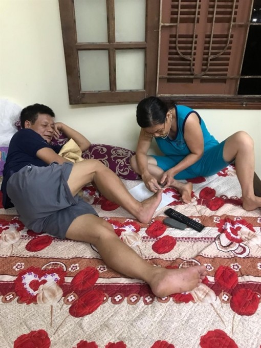 Hơn 30 năm chưa một lần cãi nhau, tình già nắm tay nhau đi muôn phương