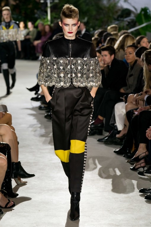 BST mới nhất của Louis Vuitton: Người dơi 'làm mưa làm gió'
