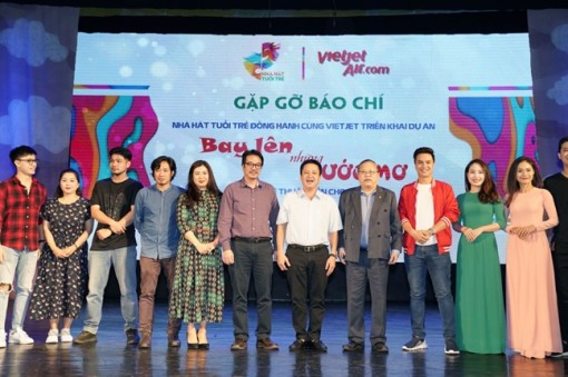 Vietjet cùng Nhà hát Tuổi trẻ ươm mầm tình yêu, chắp cánh ước mơ nghệ thuật cho các bạn nhỏ