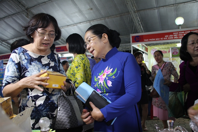 Ngay Hoi phu nu khoi nghiep, viec lam va ket noi doanh nghiep: Noi chi em tim kiem viec lam, gioi thieu san pham va y tuong khoi nghiep