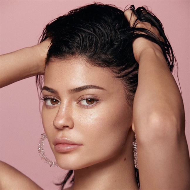 Kylie Jenner xac nhan ra mat 'Kylie Skin'