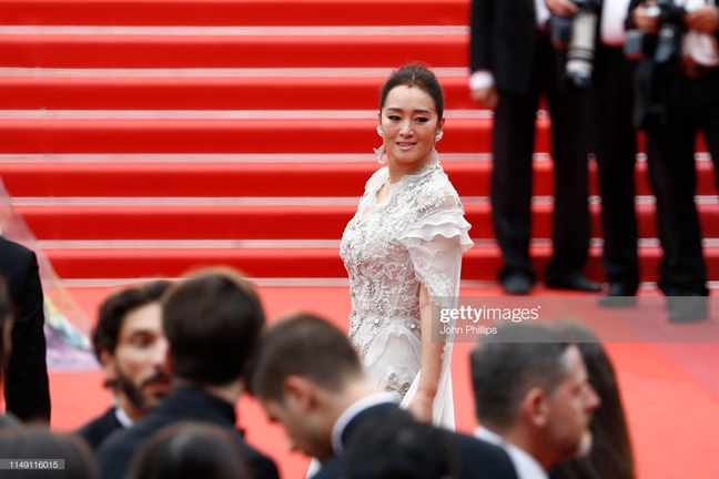 Ruc ro sac mau tham do khai mac 'LHP Cannes 2019'