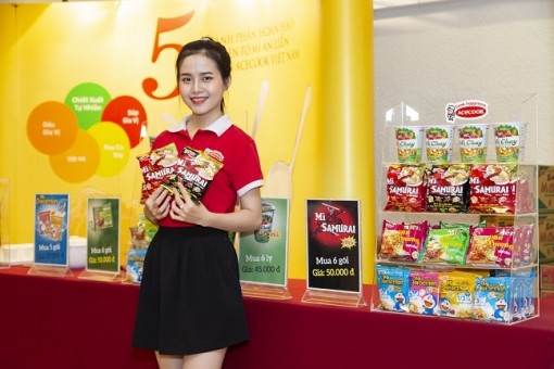 Mì SAMƯRAI thảo dược do Acecook Việt Nam sản xuất có 7 gia vị giải cảm