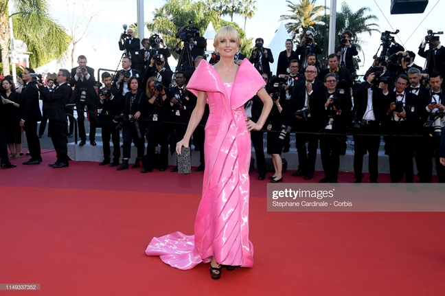 Ve dep nu tinh, sang trong chiem linh Cannes 2019 ngay thu hai