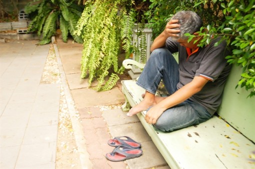 Vì đâu tan đàn xẻ nghé?