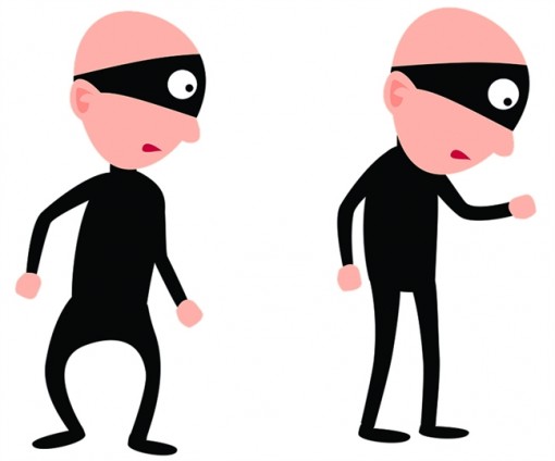 Kẻ trộm ngay trong nhà