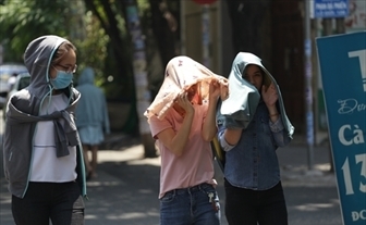 Da co 2 ca tu vong do nang nong, bac si huong dan cach cuu nguoi soc nhiet