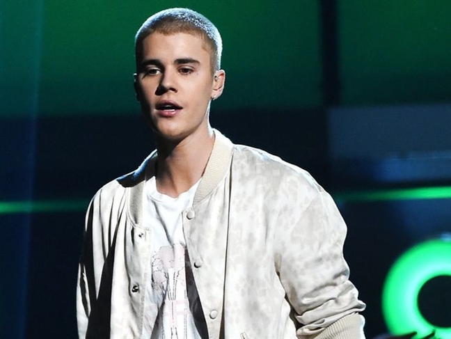 Kiểu tóc mới gây tranh cãi của Justin Bieber - Báo Phụ Nữ