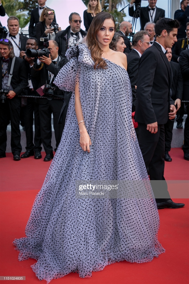 Tham do Cannes 2019 ngay thu chin: Ao dai, sao nu gap su co