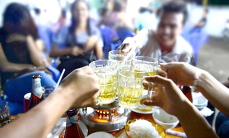 Dự thảo Luật Phòng, chống tác hại rượu, bia: Càng chỉnh sửa, càng… yếu ớt