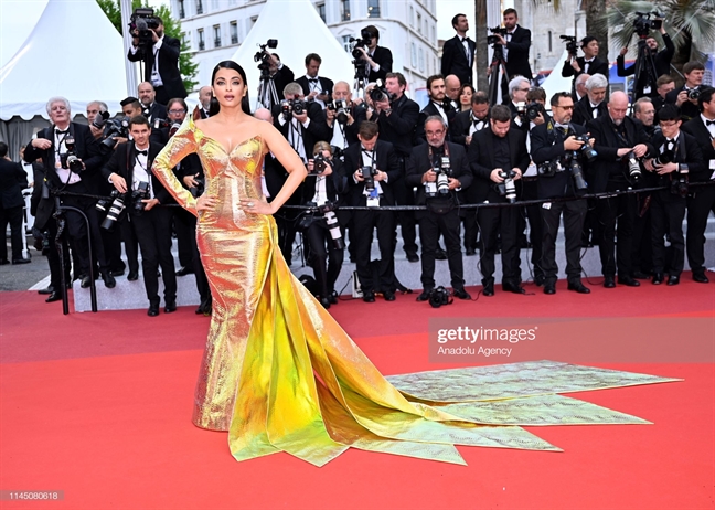Cannes 2019: Me dam nhung trang phuc dep mat nhat