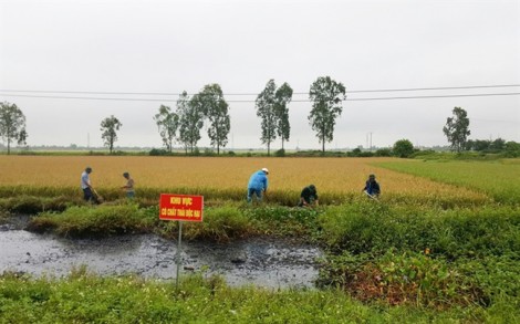 Vụ  'lội mương bị phỏng 2 chân', khó gì mà không lần ra thủ phạm?