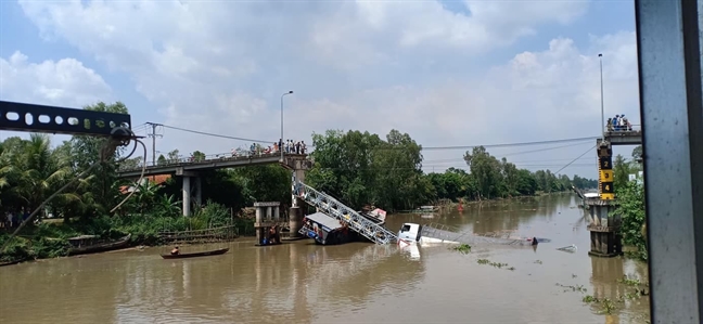 ‘Cau BOT o duong lang’ do sap khi vua ngung thu phi