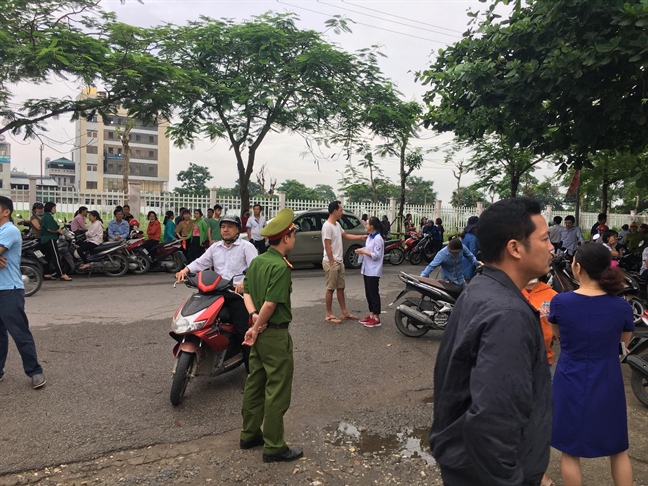 Hon 85.000 thi sinh o Ha Noi bat dau thi vao lop 10