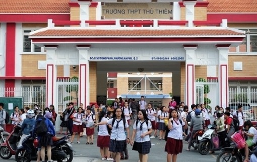 Trường THPT Thủ Thiêm trả lại toàn bộ tiền ôn thi cho học sinh