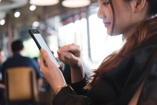 Đùa với 'thính' coi chừng dính