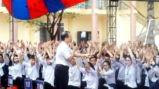 Cưới chạy bầu khi chưa định kết hôn