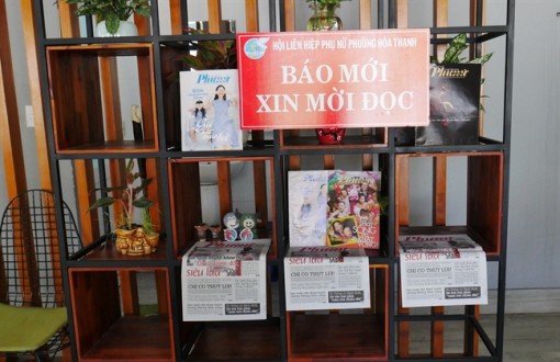 Về Tân Phú, uống cà phê, đọc báo...
