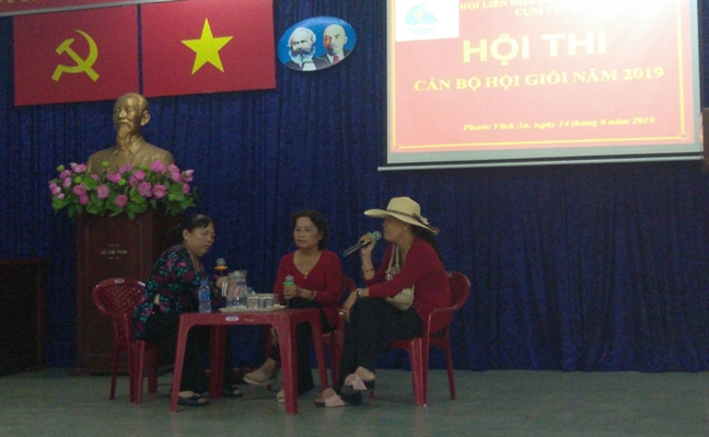 Can bo Hoi duyen dang, hai huoc trong tung tieu pham