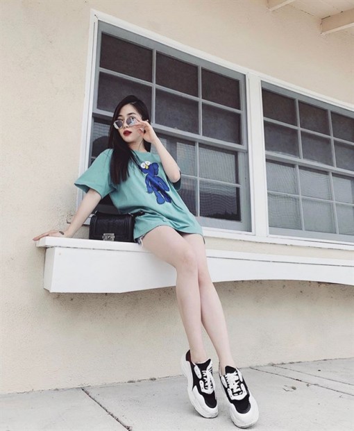 Hương Tràm gợi cảm hơn từ ngày sang Mỹ