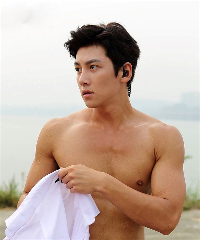 Ngam ‘tai tu van nguoi me’ Ji Chang Wook qua 4 bo phim dinh dam