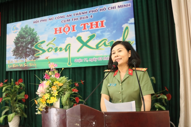 Chien si cong an tro tai thiet ke trang phuc