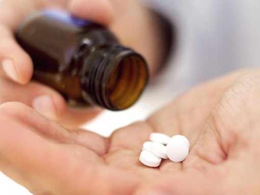 Tưởng thuốc ngủ là kẹo, bé 2 tuổi nhai một lúc 3 viên và ngộ độc